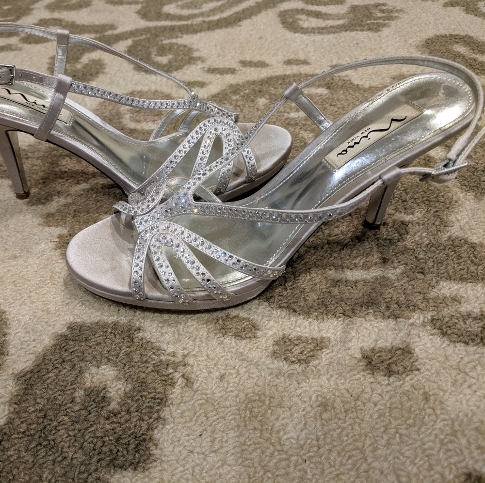 Nina Silver beautiful dress heels